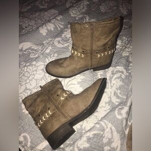 Sugar Indeed Western Brown Tan Women's High Ankle Zipper Boots